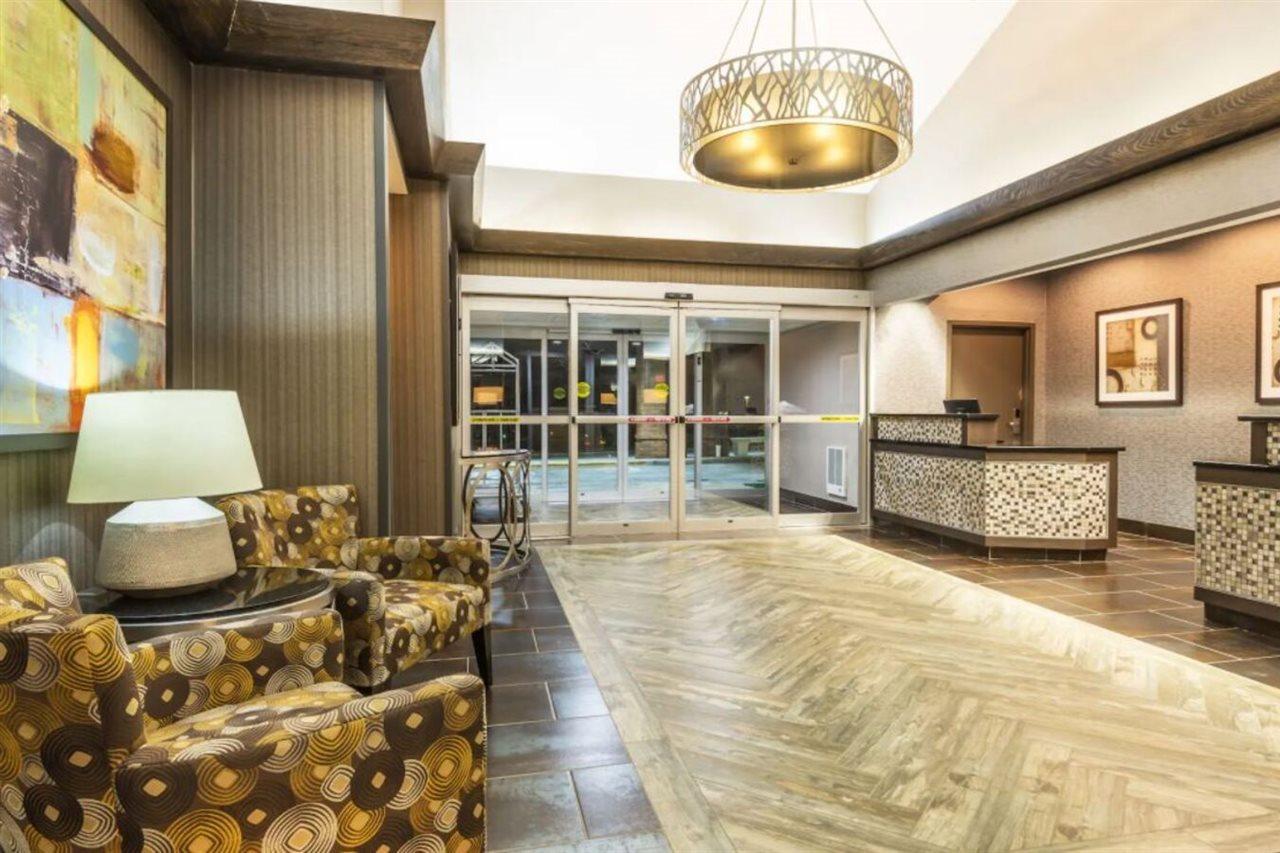 Super 8 By Wyndham Copley Akron Экстерьер фото