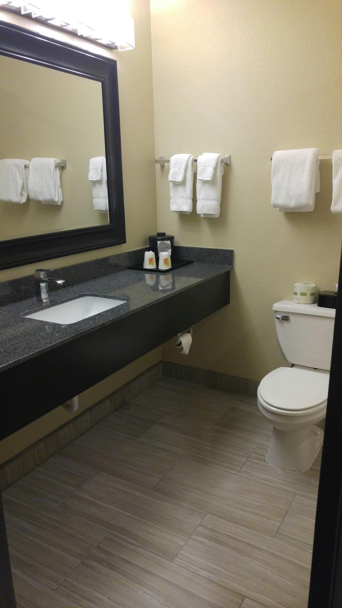 Super 8 By Wyndham Copley Akron Экстерьер фото