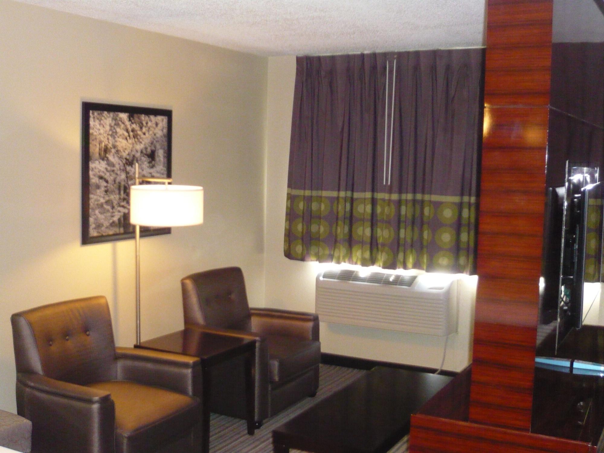 Super 8 By Wyndham Copley Akron Экстерьер фото