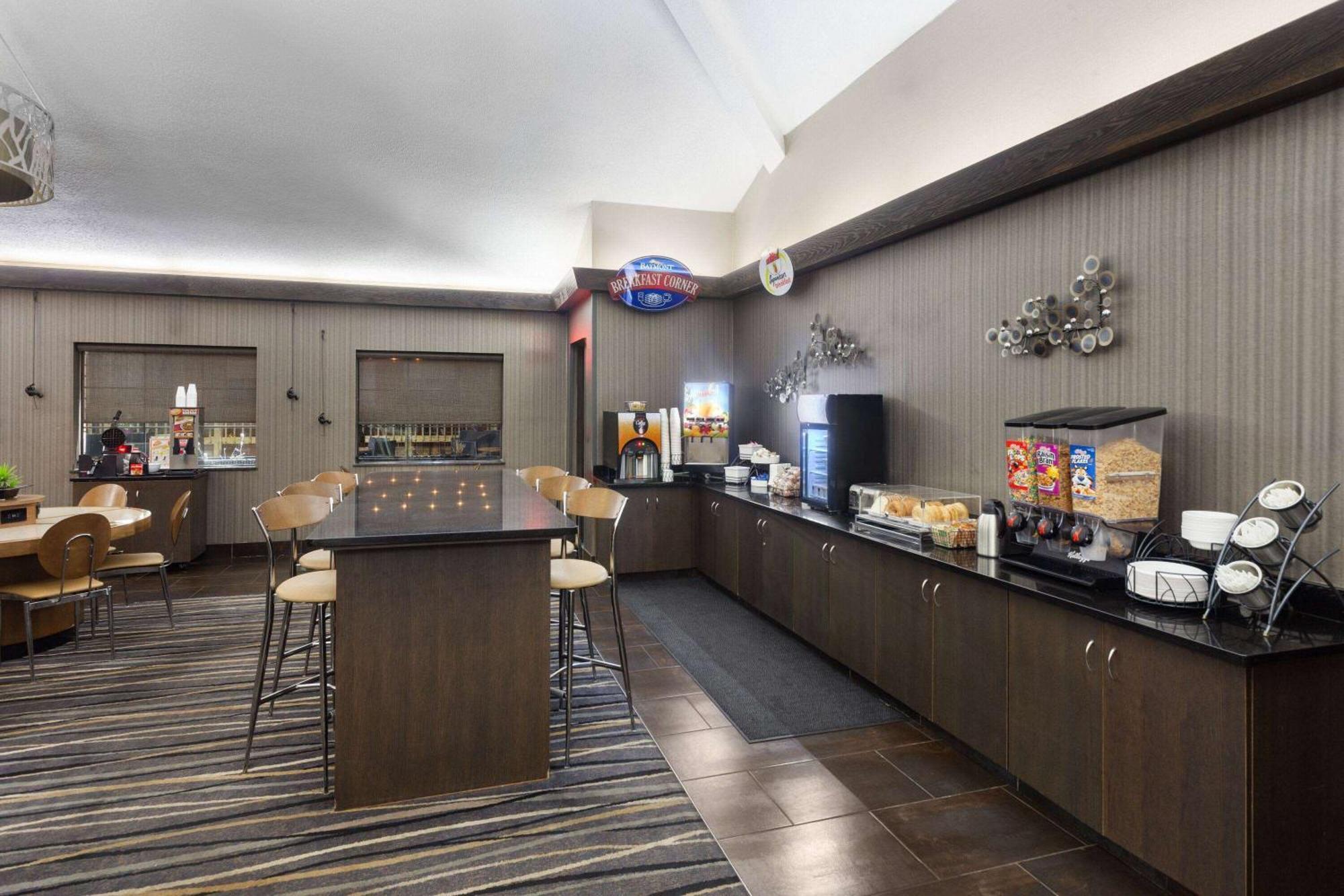 Super 8 By Wyndham Copley Akron Экстерьер фото